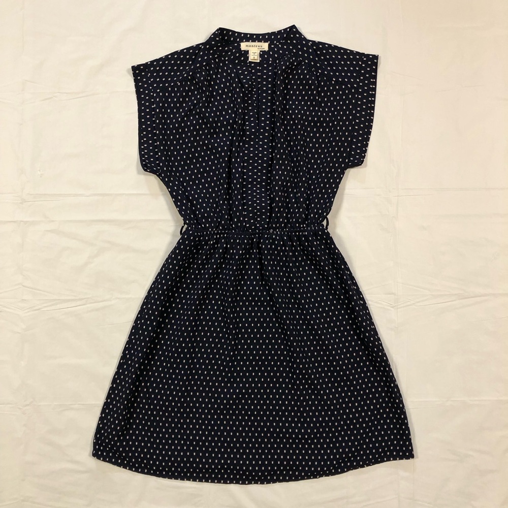 Monteau Short Sleeve Elastic Waist Pullover Dark Blue Dress size S
